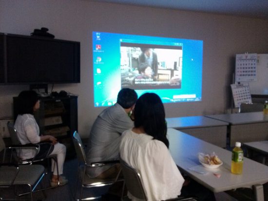 映像で学習